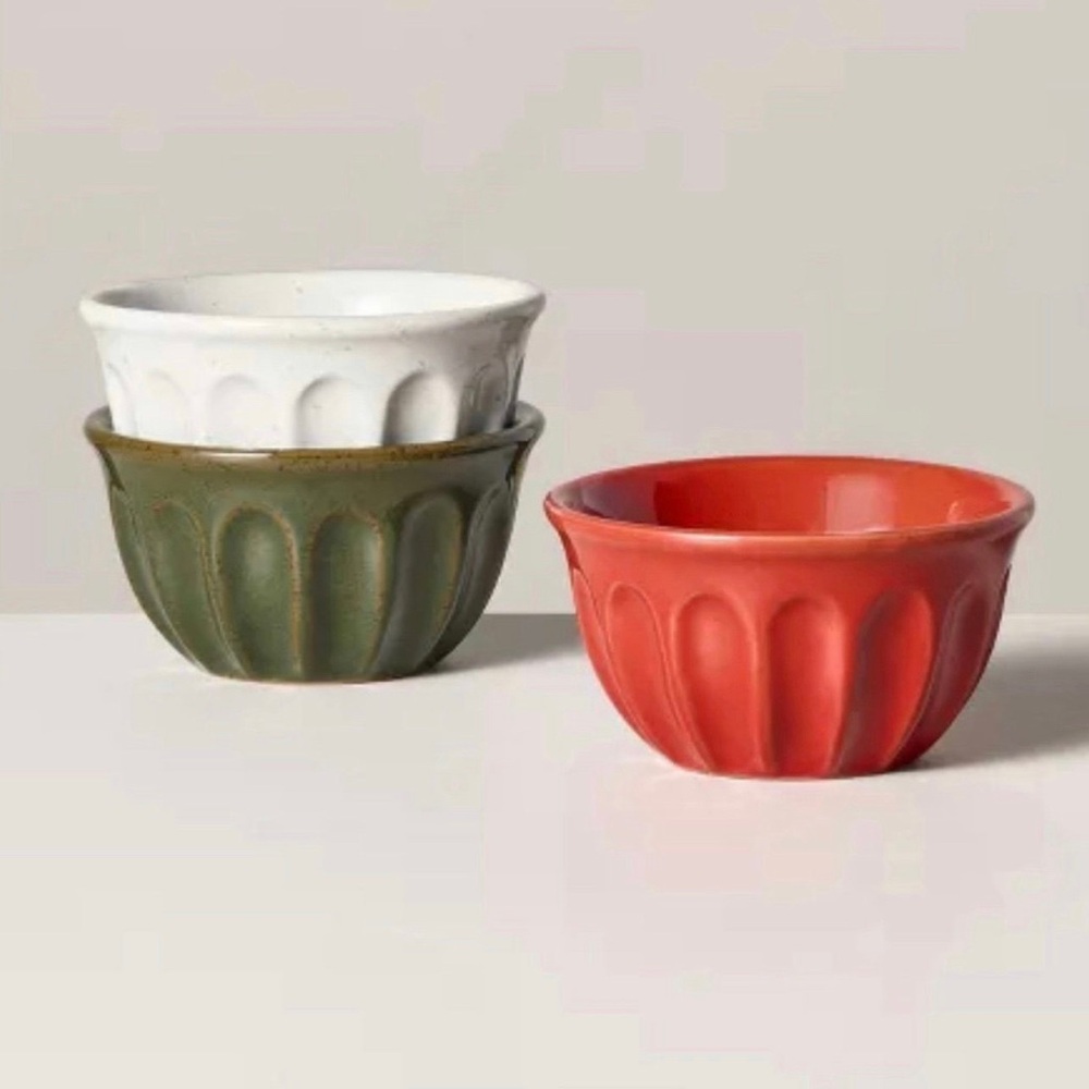 Hearth & Hand™ Scallop Stoneware Mini Bowls Cream/Red/Green (Set of 3)